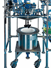 Glass reactor systems_Lifting / lowering device (optional)