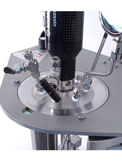 cover plate of a high pressure reactor