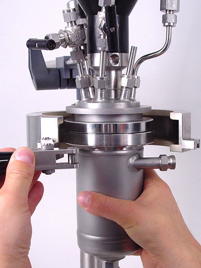 MIniclave drive fac opening without tools
