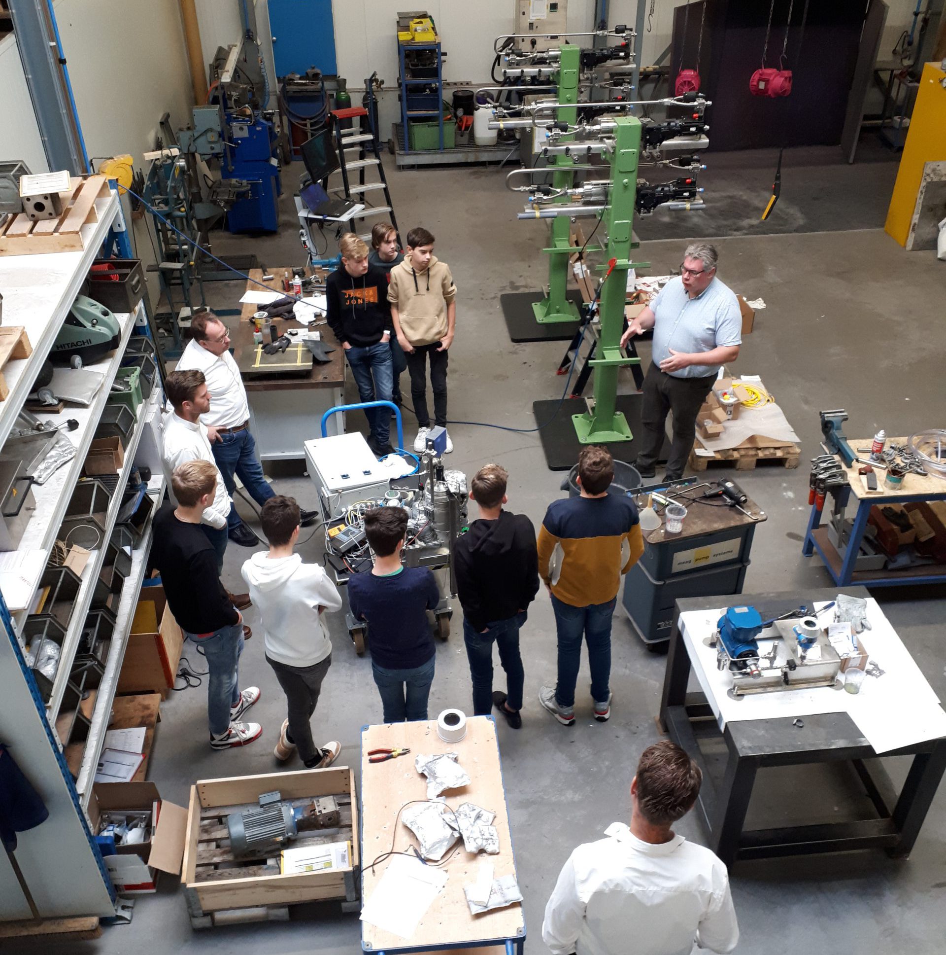 Share know-how in the workshop