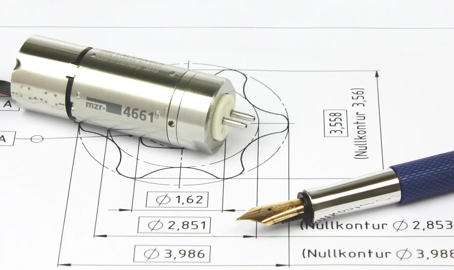 Pulsation-free micro pumps_HNP-M micro annular gear pumps